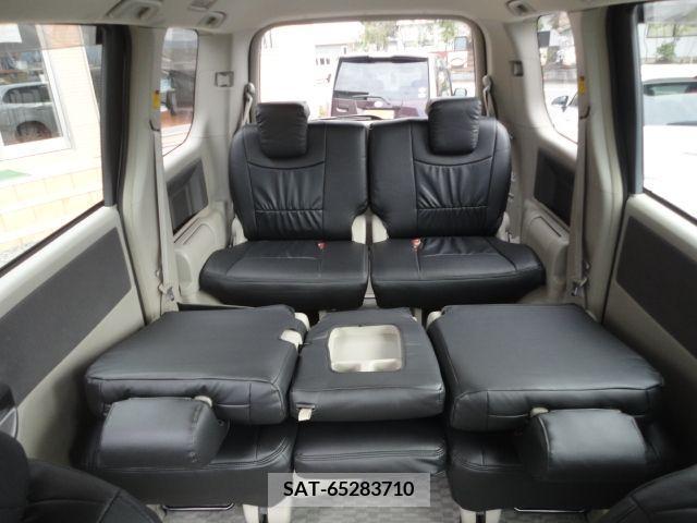 Toyota NOAH 2008-07 372789-13