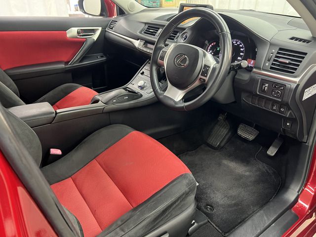 Lexus CT 2011-11 752-7