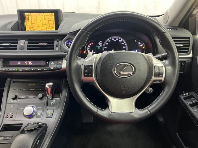 Lexus CT 2011-11 752-6