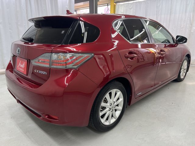 Lexus CT 2011-11 752-4