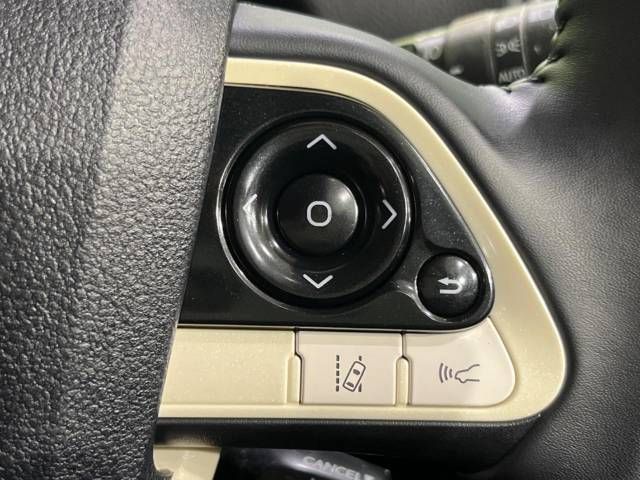 Toyota PRIUS 2016-04 14729-5