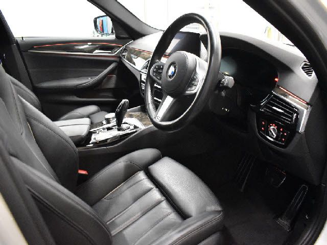 Bmw 5 SERIES 2019-08 18135-13