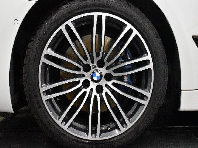 Bmw 5 SERIES 2019-08 18135-10