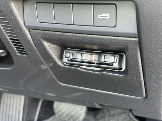 Mazda MAZDA3 2022-12 22144-12