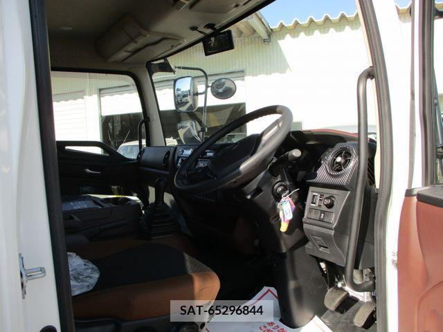 Hino RANGER 2023-03 252744-11