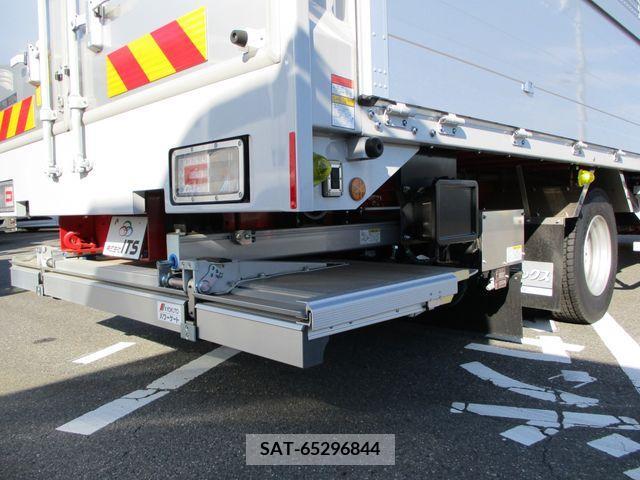Hino RANGER 2023-03 252744-10