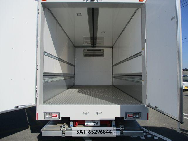 Hino RANGER 2023-03 252744-7