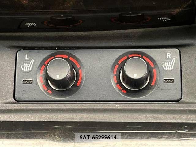 Toyota ALPHARD 2016-10 389023-5