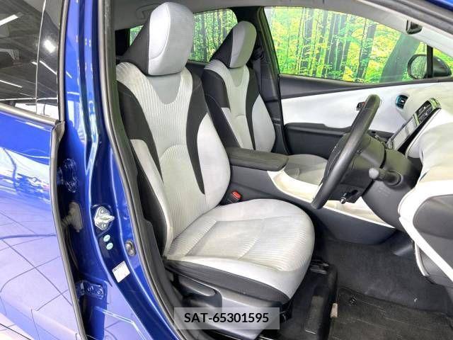 Toyota PRIUS 2016-02 240951-8