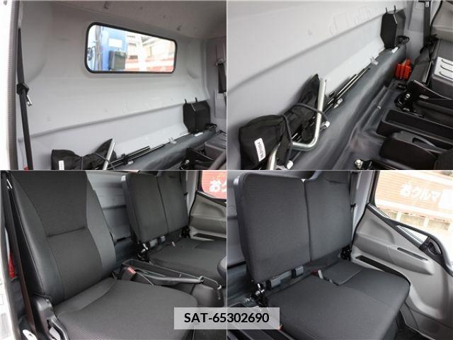 Mitsubishi CANTER 2023-01 349119-15