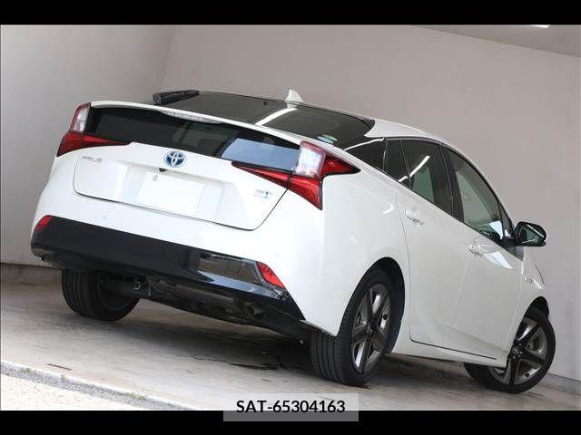 Toyota PRIUS 2019-05 366661-11