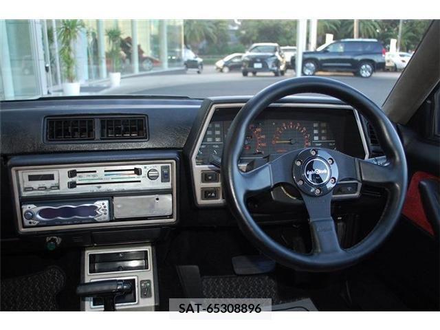 Nissan SKYLINE 1985-01 302251-8