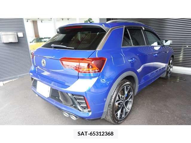 VolksWagen T-ROC 2022-10 354519-11