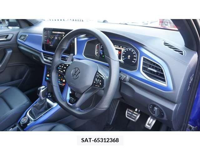 VolksWagen T-ROC 2022-10 354519-17