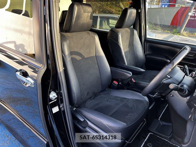 Toyota VOXY 2021-07 239962-16