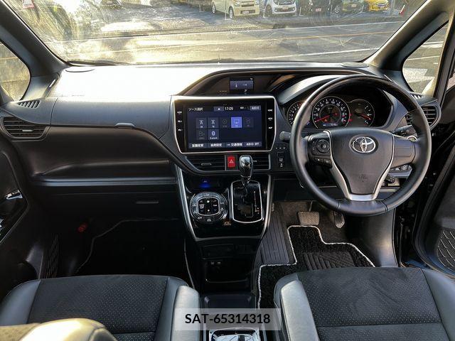 Toyota VOXY 2021-07 239962-10