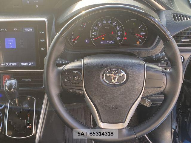 Toyota VOXY 2021-07 239962-11