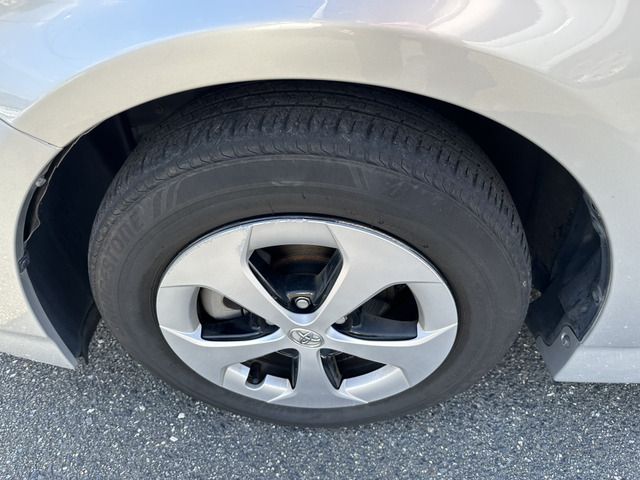 Toyota PRIUS 2014-01 28574-19
