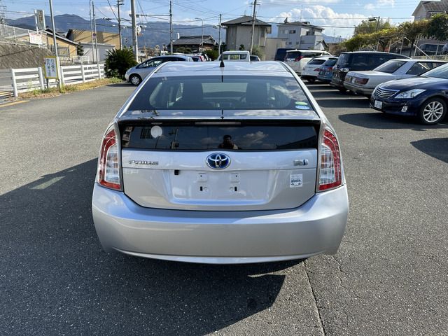 Toyota PRIUS 2014-01 28574-5