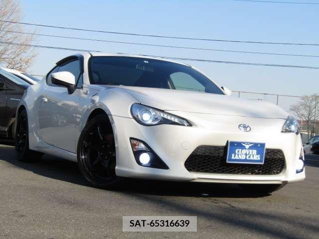 Toyota 86 2015-05 211941-2