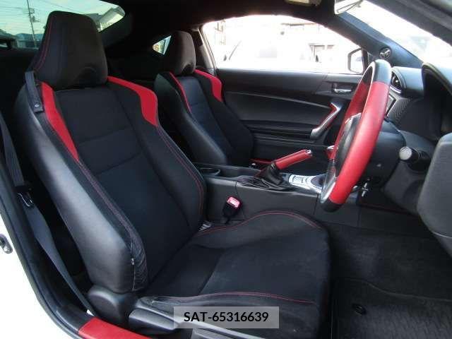 Toyota 86 2015-05 211941-18
