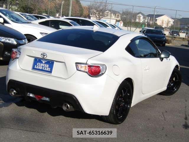 Toyota 86 2015-05 211941-3