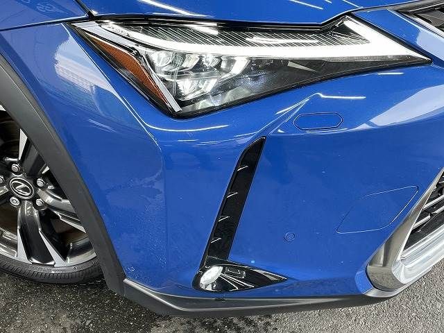 Lexus UX 2018-11 22609-19