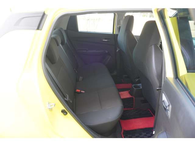Suzuki SWIFT 2018-04 22586-6
