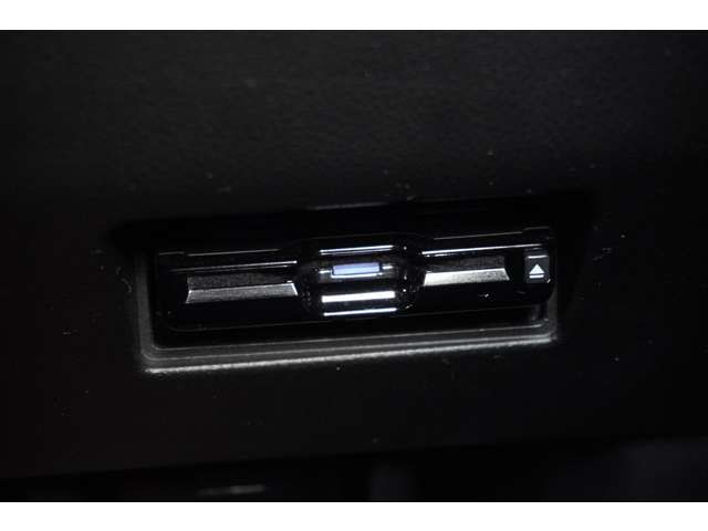 Suzuki SWIFT 2018-04 22586-11