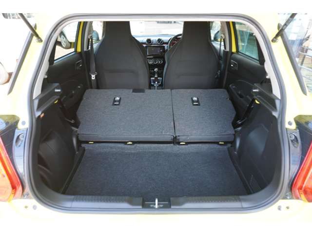 Suzuki SWIFT 2018-04 22586-8