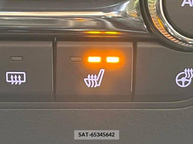 Mazda MAZDA3 2019-08 219483-6