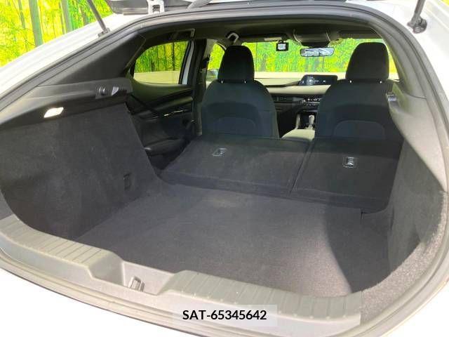 Mazda MAZDA3 2019-08 219483-10