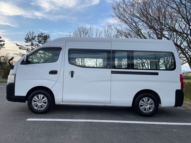 Nissan NV350 Caravan 2015-03 1941-8