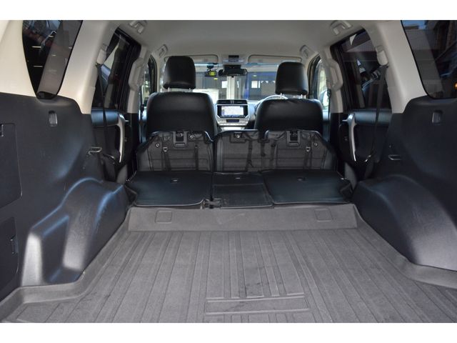 Toyota PRADO 2022-04 13613-18