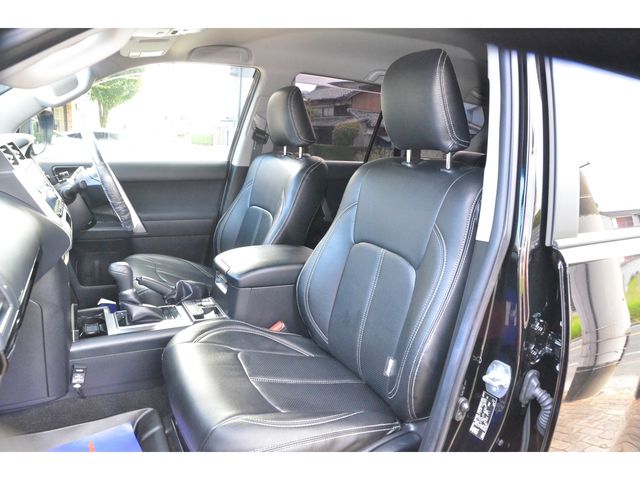 Toyota PRADO 2022-04 13613-13