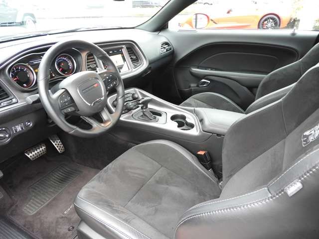 Dodge CHALLENGER 2017-10 10553-3