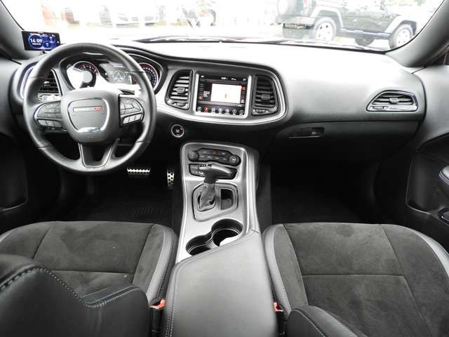 Dodge CHALLENGER 2017-10 10553-4
