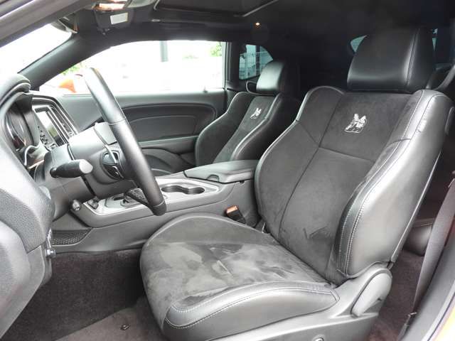Dodge CHALLENGER 2017-10 10553-10