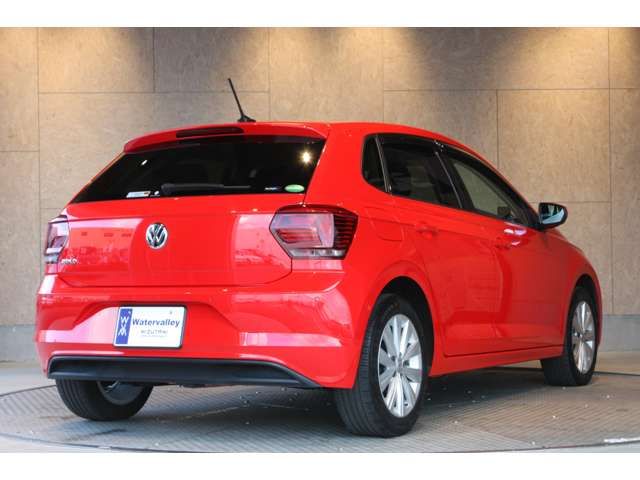VolksWagen POLO 2018-03 185170-2