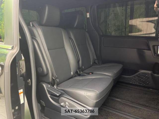Toyota ESQUIRE 2019-07 297213-9