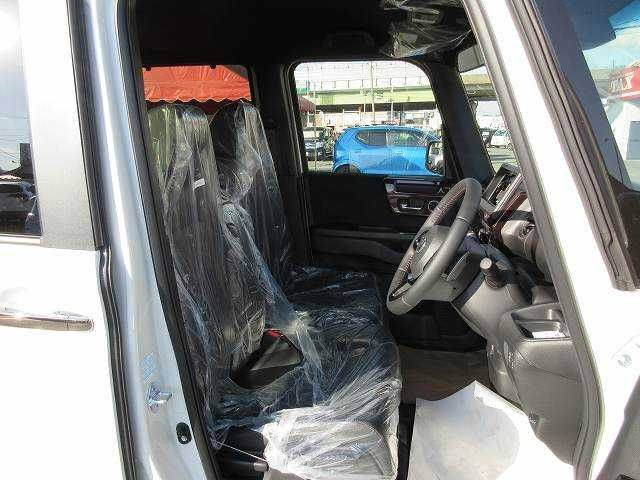 Honda N BOX CUSTOM 2022-11 5740-8
