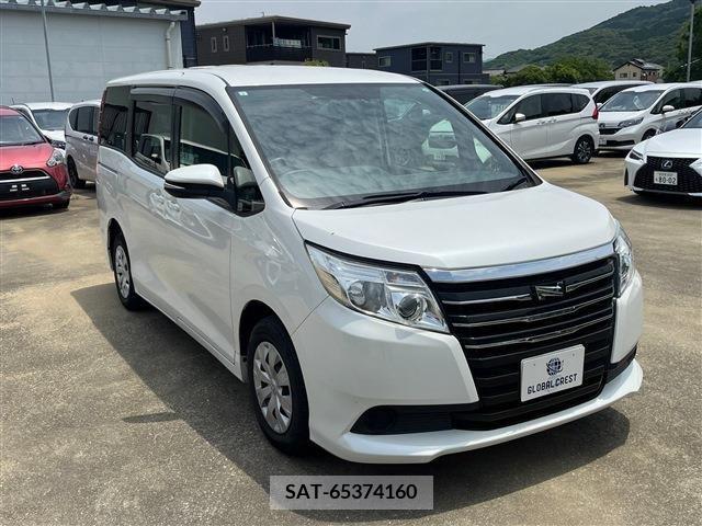 Toyota NOAH 2016-02 280383-9
