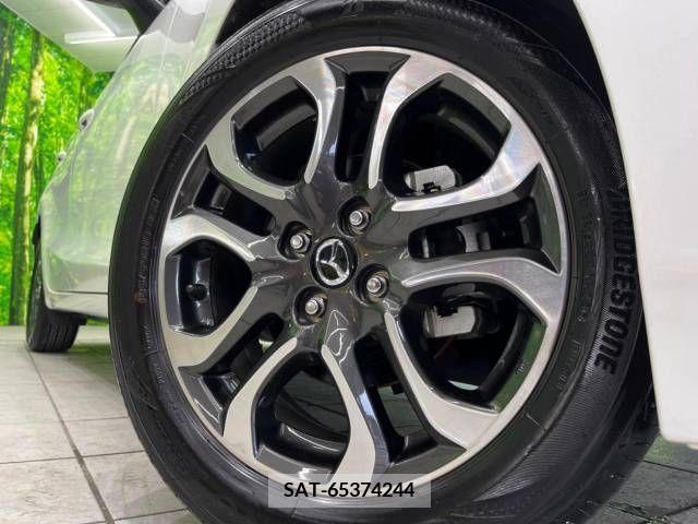 Mazda DEMIO 2015-03 267971-13