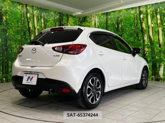 Mazda DEMIO 2015-03 267971-18