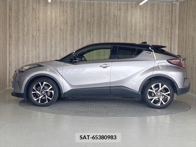 Toyota C-HR 2017-11 264006-7