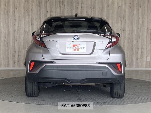 Toyota C-HR 2017-11 264006-5