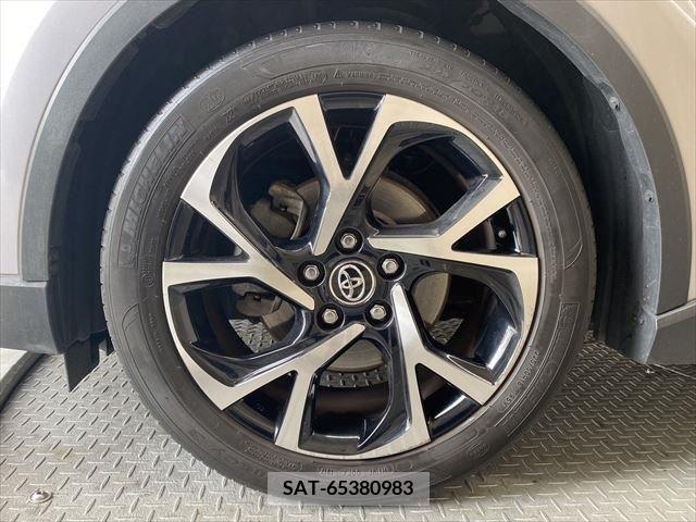 Toyota C-HR 2017-11 264006-17