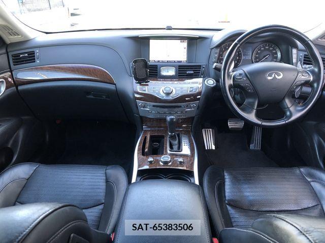 Nissan FUGA 2015-10 221103-1