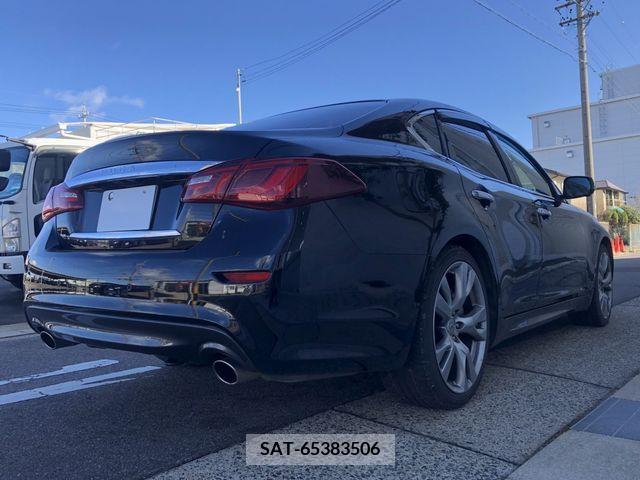 Nissan FUGA 2015-10 221103-9