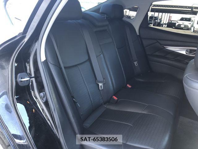 Nissan FUGA 2015-10 221103-11
